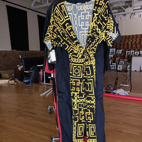 CJ - TRENDSPOTTERS MAGAZINE DIRECTOR & Poshaholic - Picture 14 of 14